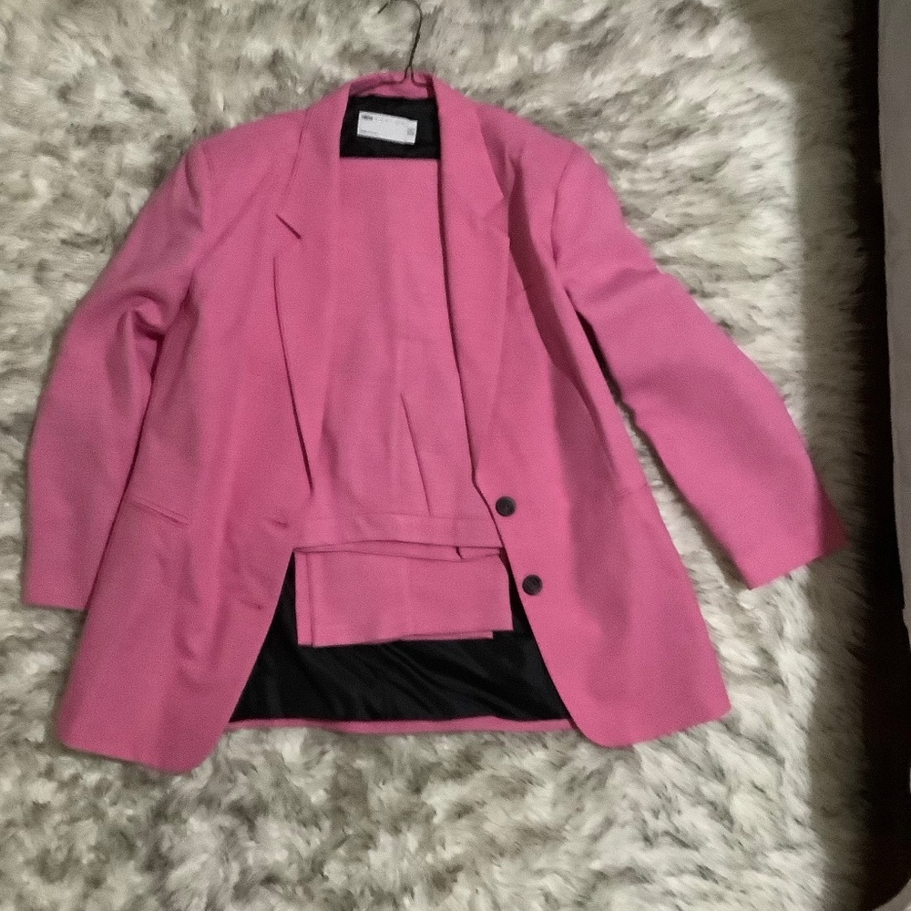Suit